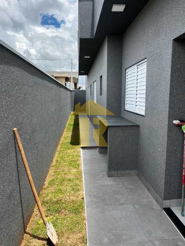 Casa de Condomínio com 3 quartos à venda, 181m² — foto 24 de 25
