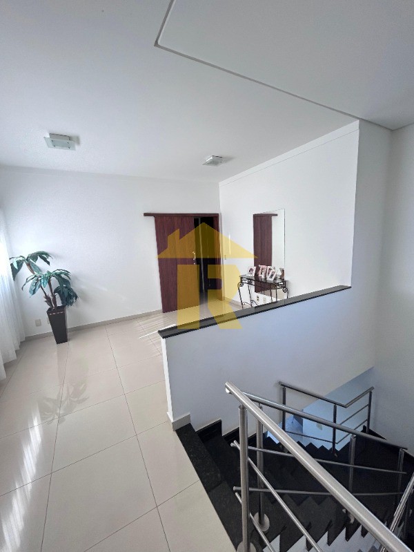 Casa de Condomínio com 4 quartos à venda, 360m² — foto 8 de 20
