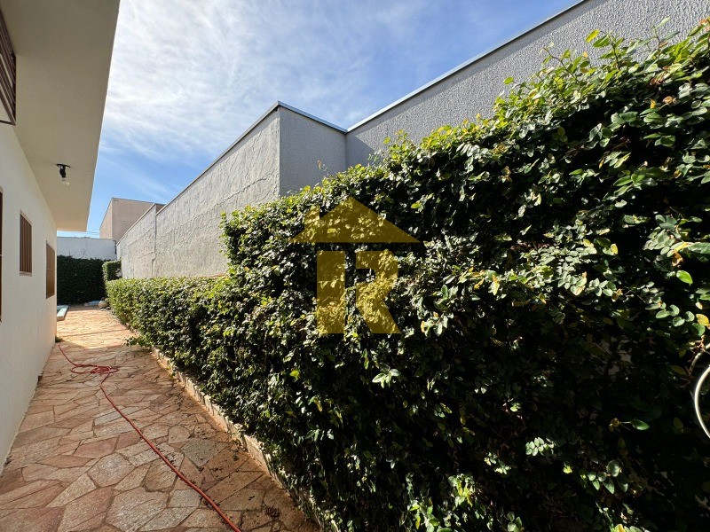 Casa com 3 quartos à venda, 290m² — foto 22 de 22
