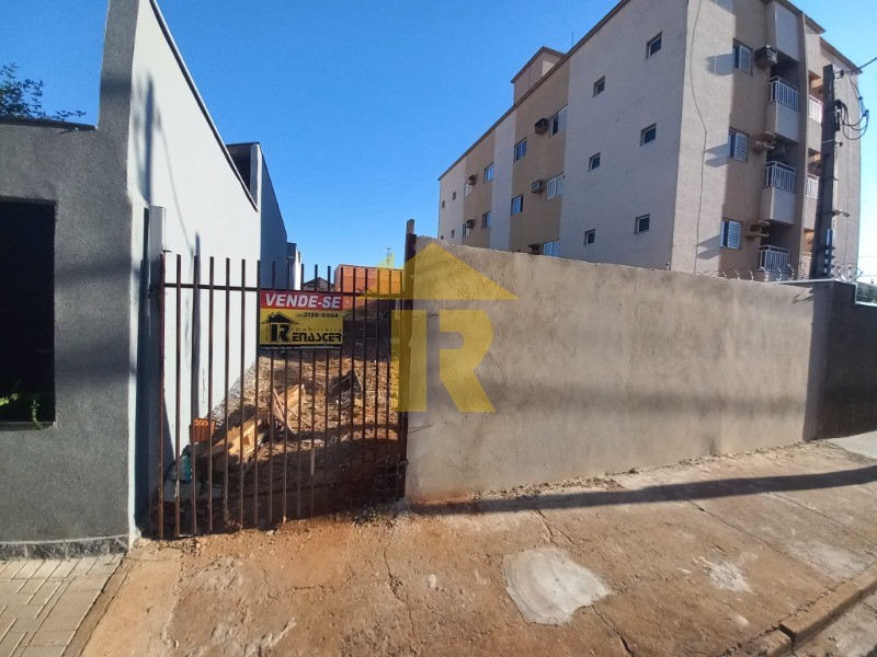 Terreno / Lote / Condomínio  à venda, 446m² — foto 1 de 8