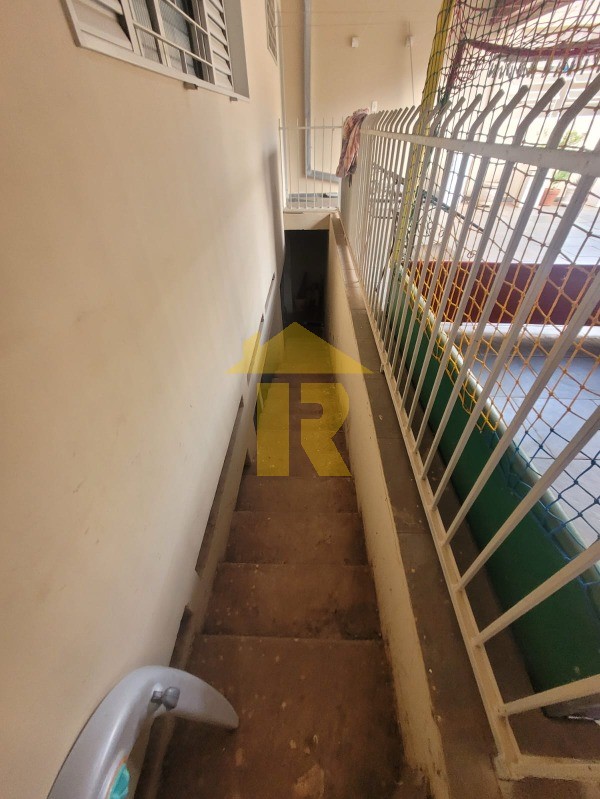 Casa com 3 quartos à venda, 330m² — foto 23 de 29