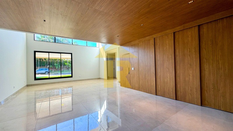 Casa de Condomínio com 4 quartos à venda, 550m² — foto 4 de 30