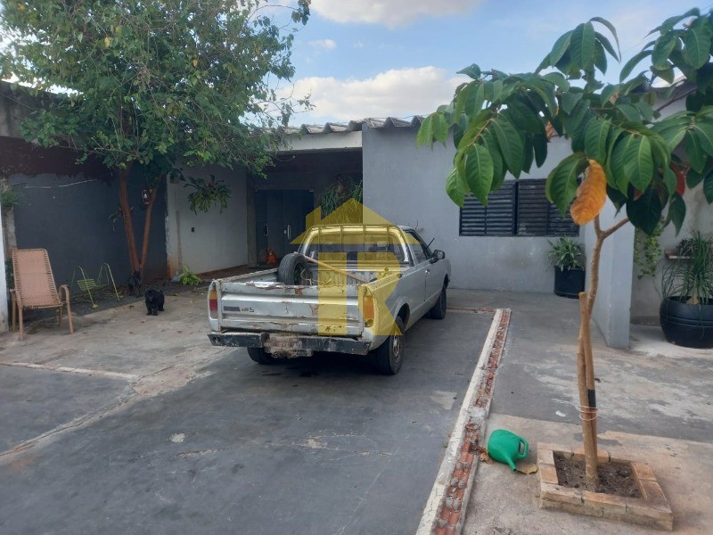 Casa com 3 quartos à venda, 300m² — foto 4 de 22