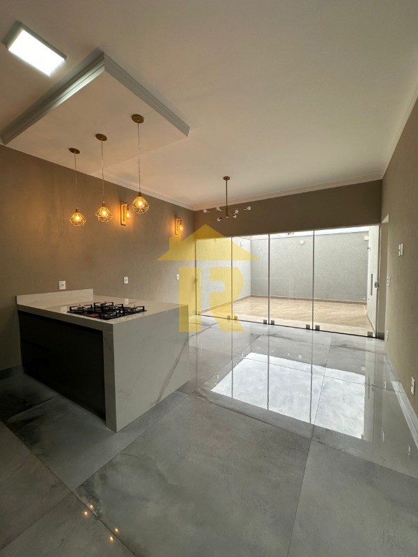 Casa com 3 quartos à venda, 120m² — foto 21 de 39