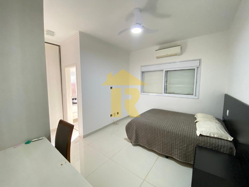 Casa de Condomínio com 3 quartos à venda, 300m² — foto 13 de 28
