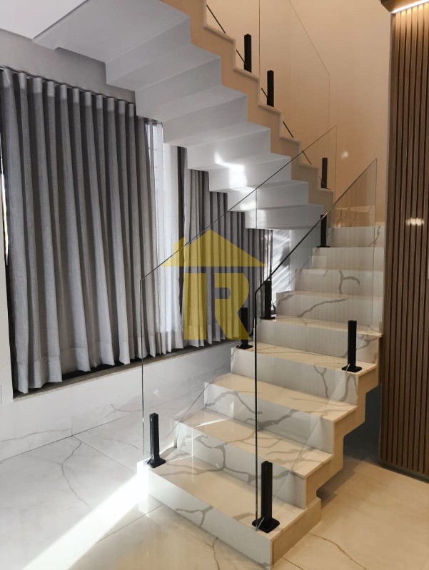 Casa de Condomínio com 4 quartos à venda, 273m² — foto 9 de 21
