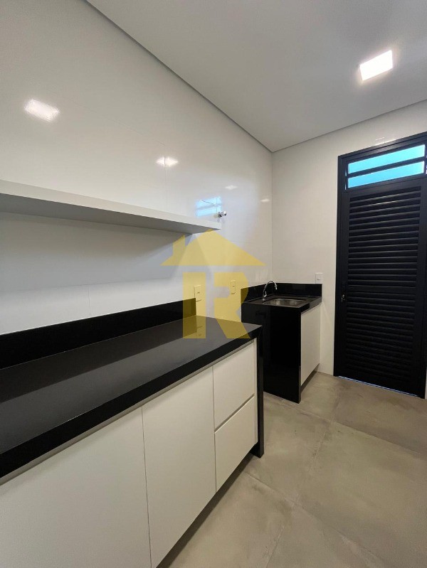 Casa de Condomínio com 3 quartos à venda, 240m² — foto 26 de 28