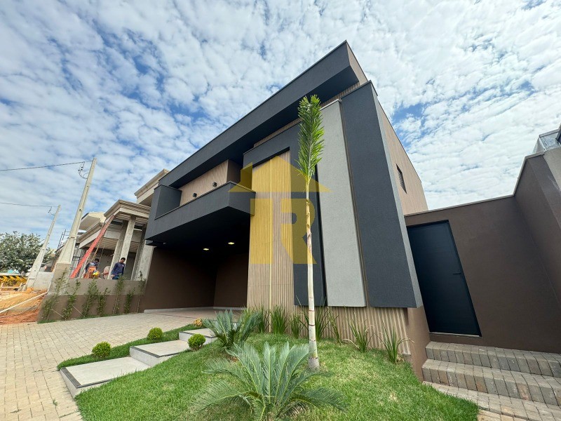 Casa de Condomínio com 3 quartos à venda, 170m² — foto 2 de 20