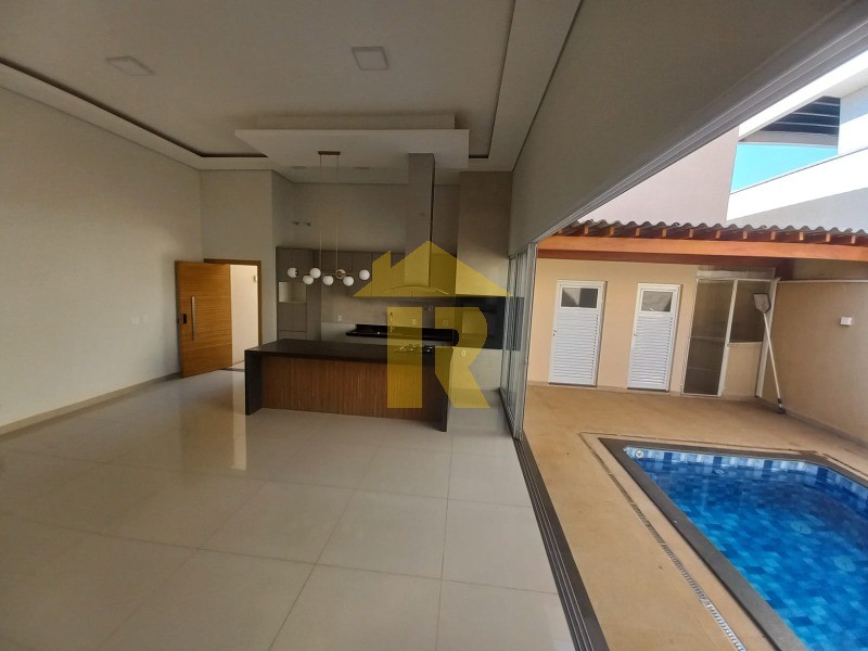 Casa de Condomínio com 3 quartos à venda, 160m² — foto 3 de 17