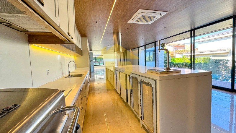 Casa de Condomínio com 4 quartos à venda, 550m² — foto 12 de 30