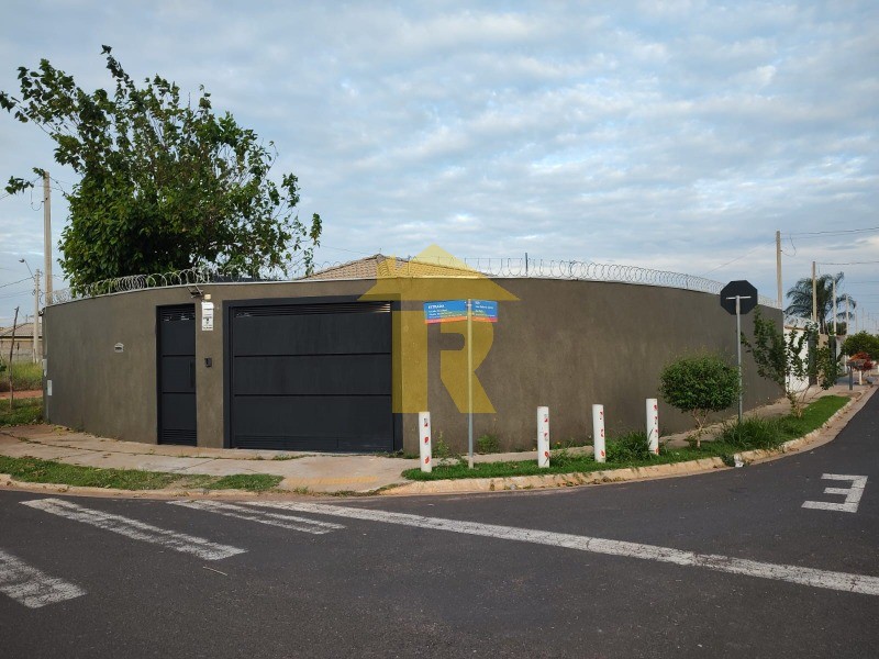 Casa com 2 quartos à venda, 65m² — foto 1 de 22