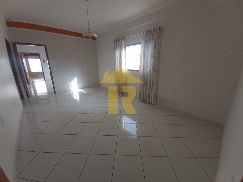 Casa com 3 quartos à venda e aluguel, 210m² — foto 11 de 46