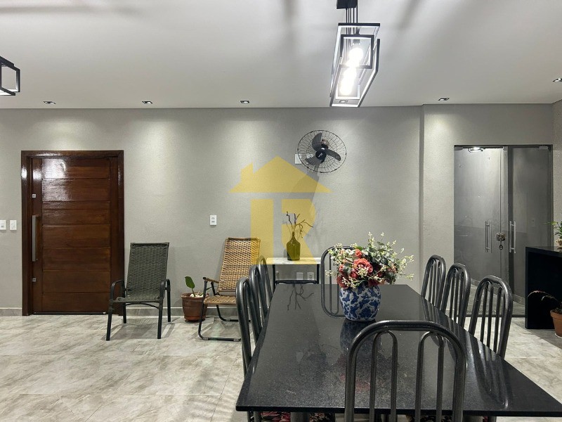 Casa com 3 quartos à venda, 170m² — foto 23 de 28