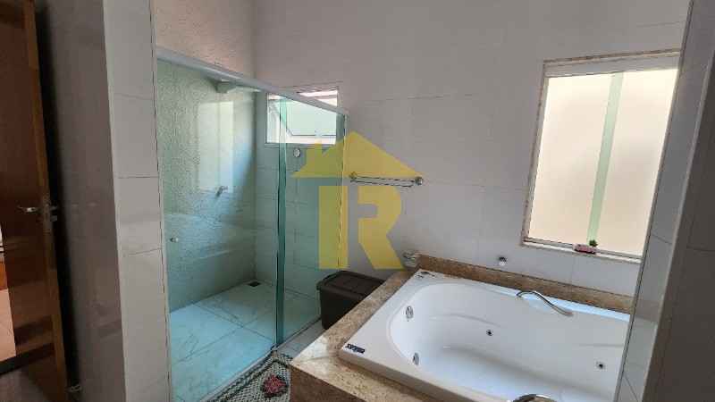 Casa de Condomínio com 3 quartos à venda, 336m² — foto 11 de 27