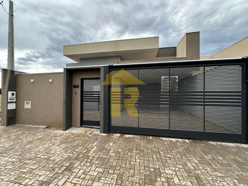 Casa com 3 quartos à venda, 120m² — foto 1 de 39