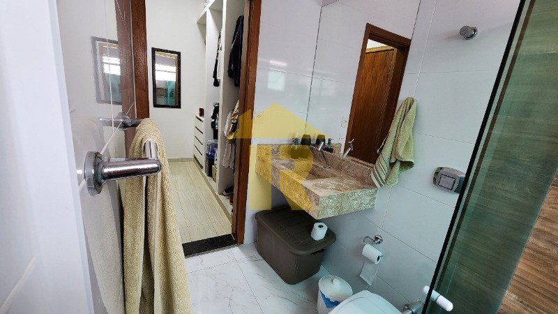 Casa de Condomínio com 3 quartos à venda, 336m² — foto 15 de 27