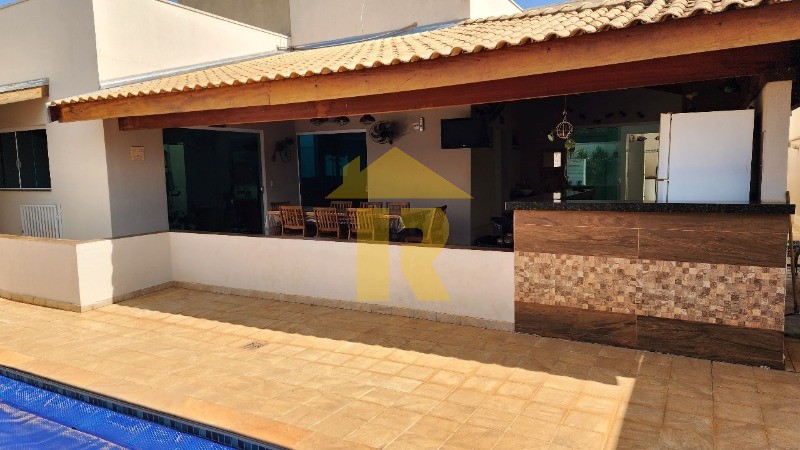 Casa de Condomínio com 3 quartos à venda, 336m² — foto 24 de 27