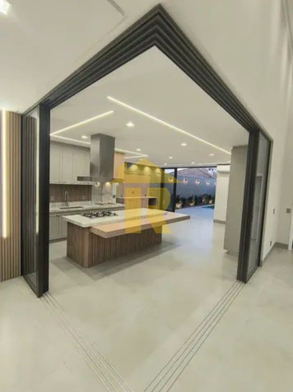 Casa de Condomínio com 3 quartos à venda, 243m² — foto 9 de 16