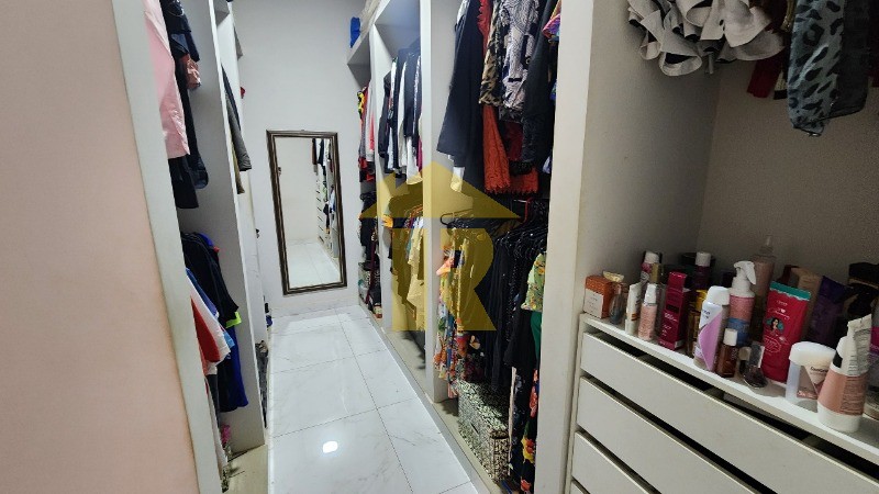 Casa de Condomínio com 3 quartos à venda, 336m² — foto 12 de 27