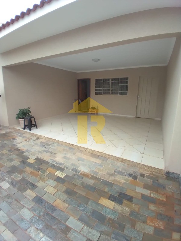 Casa com 3 quartos à venda, 120m² — foto 4 de 16