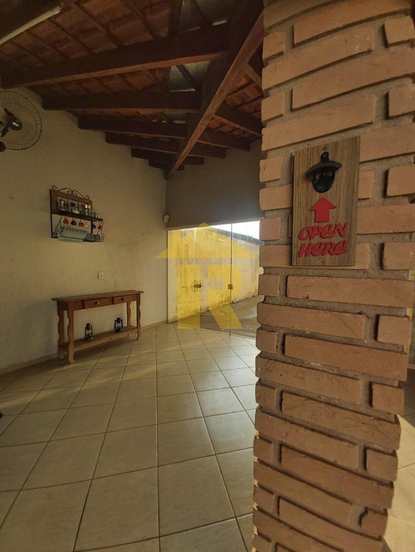 Casa com 3 quartos à venda e aluguel, 210m² — foto 37 de 46