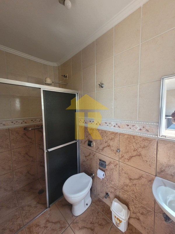 Casa com 3 quartos à venda, 330m² — foto 9 de 29