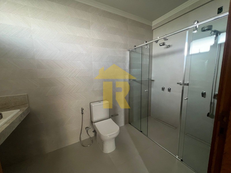 Casa de Condomínio com 3 quartos à venda, 400m² — foto 14 de 25
