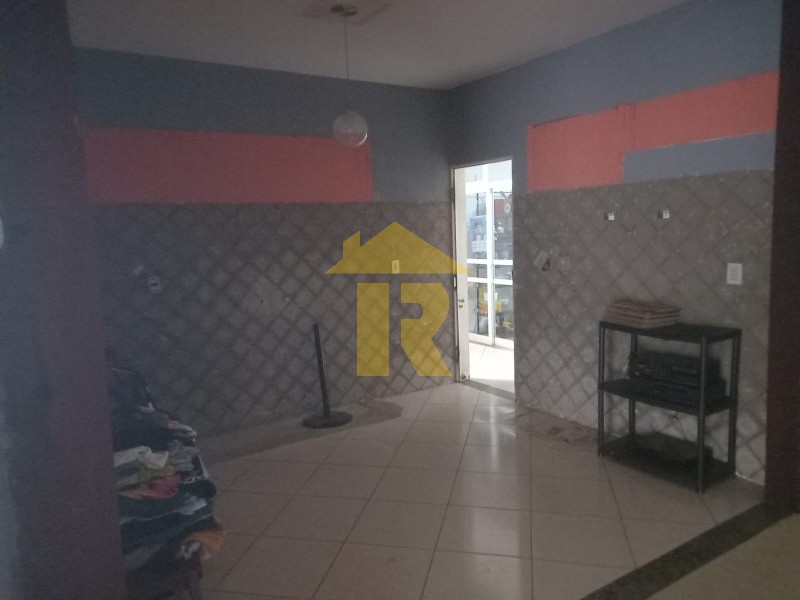 Casa com 3 quartos à venda, 300m² — foto 19 de 22