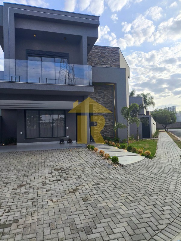 Casa de Condomínio com 4 quartos à venda, 273m² — foto 1 de 21