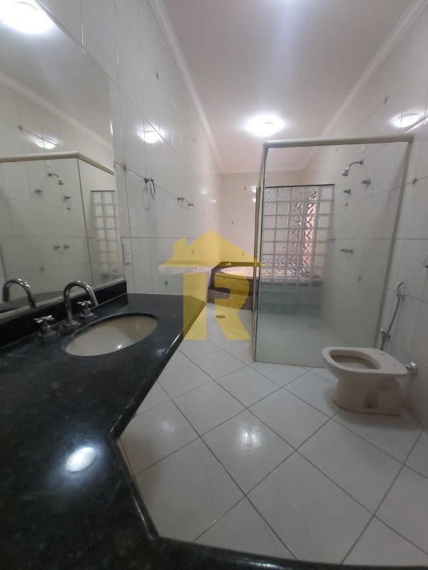 Casa com 3 quartos à venda e aluguel, 210m² — foto 17 de 46
