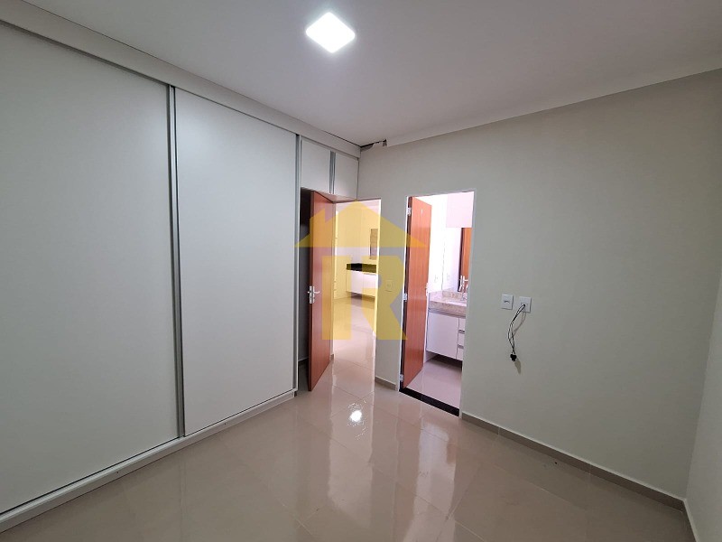 Casa com 3 quartos à venda e aluguel, 120m² — foto 22 de 32