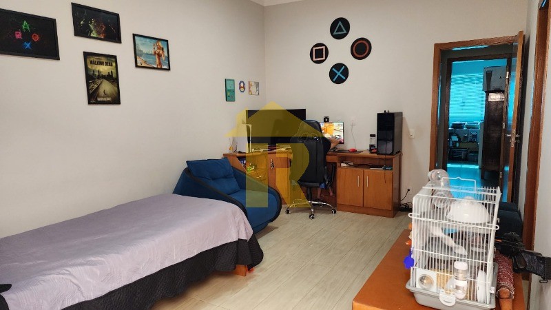 Casa de Condomínio com 3 quartos à venda, 336m² — foto 13 de 27