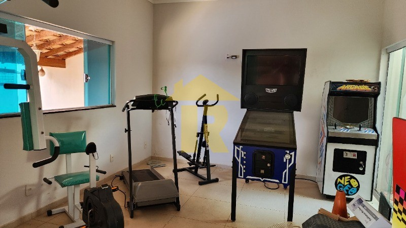 Casa de Condomínio com 3 quartos à venda, 336m² — foto 17 de 27