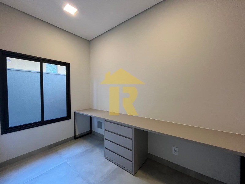Casa de Condomínio com 3 quartos à venda, 240m² — foto 3 de 28