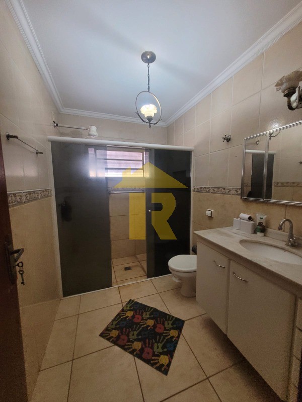 Casa com 3 quartos à venda, 330m² — foto 26 de 29