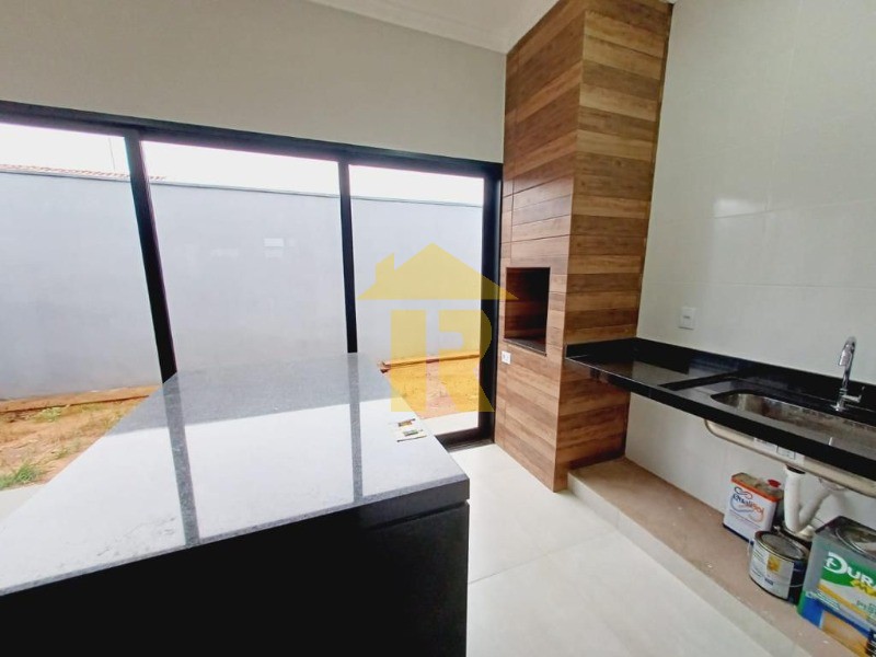 Casa com 3 quartos à venda, 140m² — foto 12 de 14