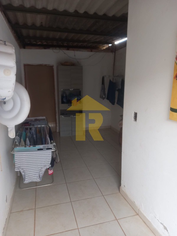 Casa com 3 quartos à venda, 300m² — foto 17 de 22