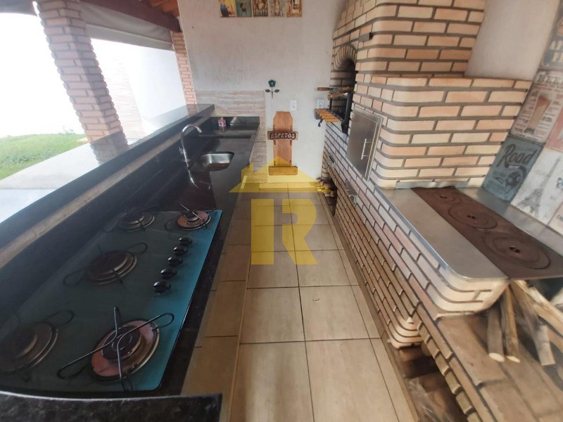 Casa com 3 quartos à venda e aluguel, 210m² — foto 31 de 46