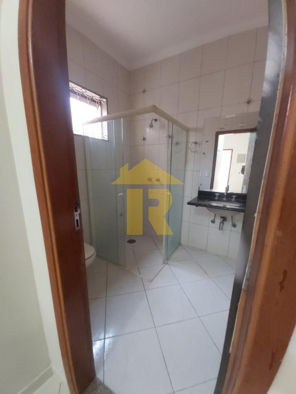 Casa com 3 quartos à venda e aluguel, 210m² — foto 24 de 46