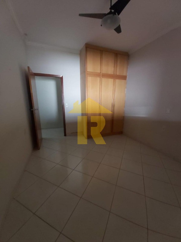 Casa com 3 quartos à venda e aluguel, 210m² — foto 23 de 46