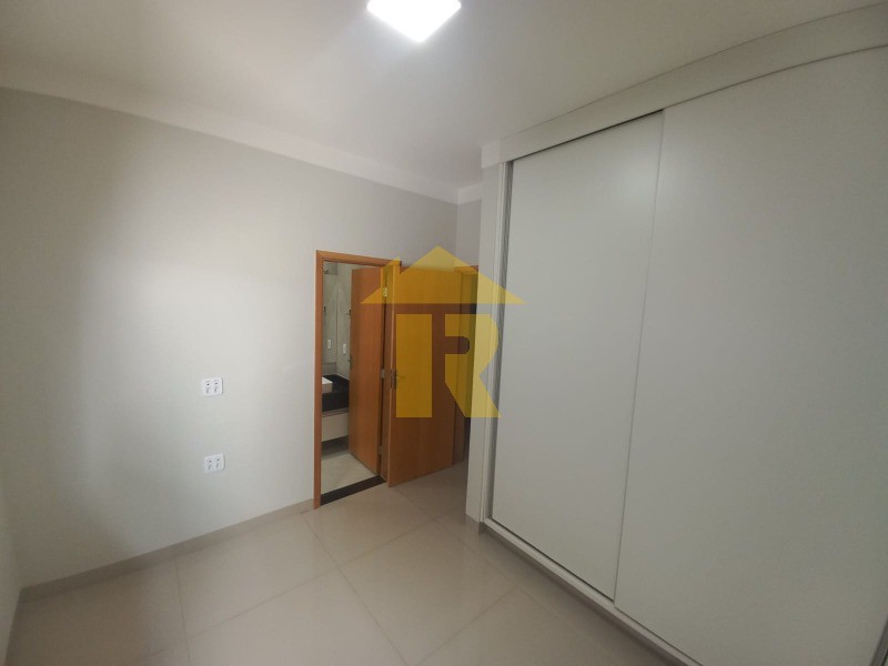 Casa de Condomínio com 3 quartos à venda, 160m² — foto 12 de 17