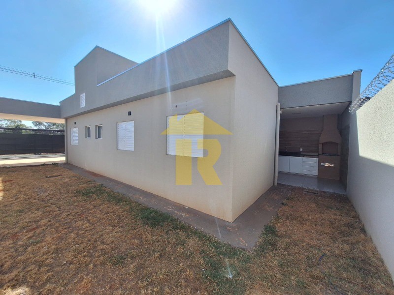 Casa com 3 quartos à venda e aluguel, 120m² — foto 16 de 32