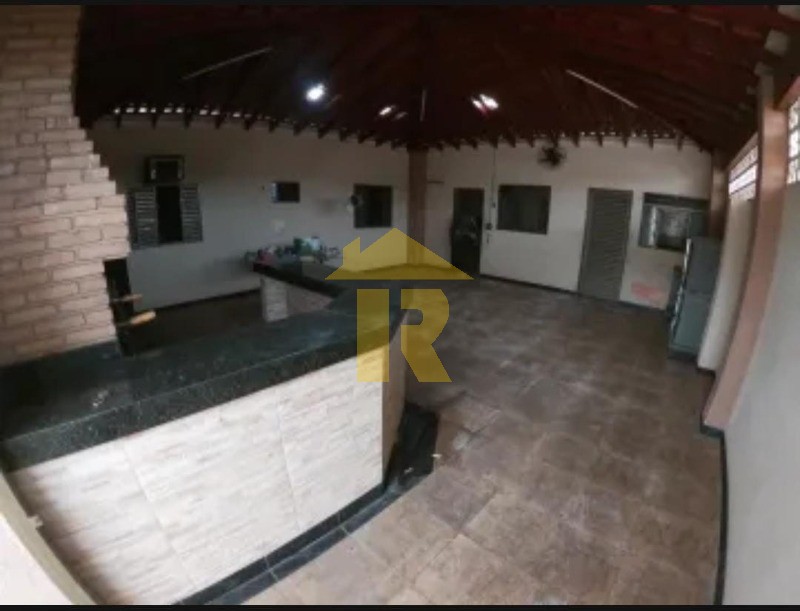 Casa com 2 quartos à venda, 98m² — foto 1 de 33