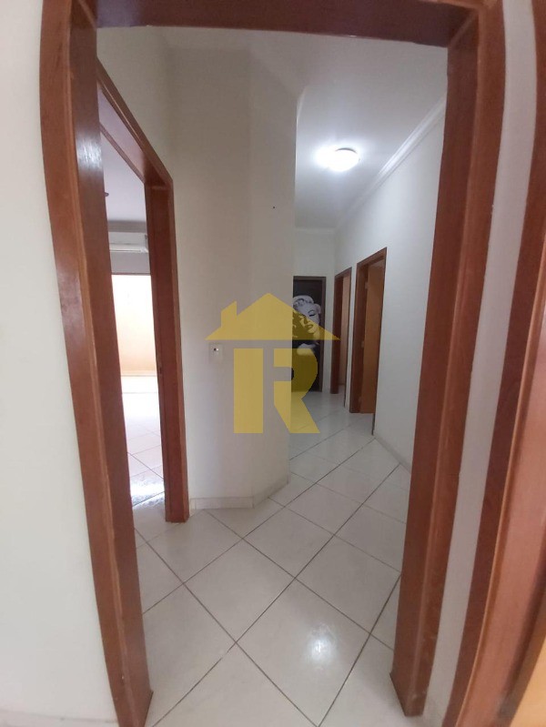 Casa com 3 quartos à venda e aluguel, 210m² — foto 10 de 46