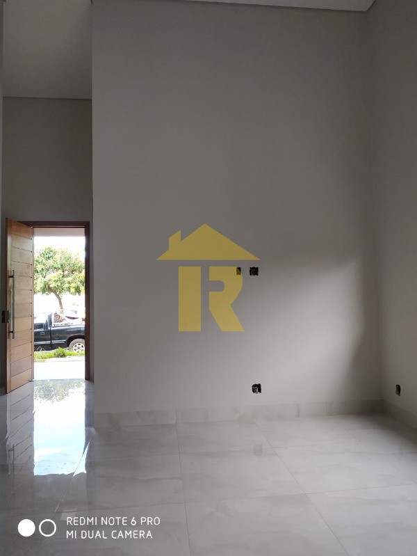 Casa de Condomínio com 3 quartos à venda, 160m² — foto 2 de 44