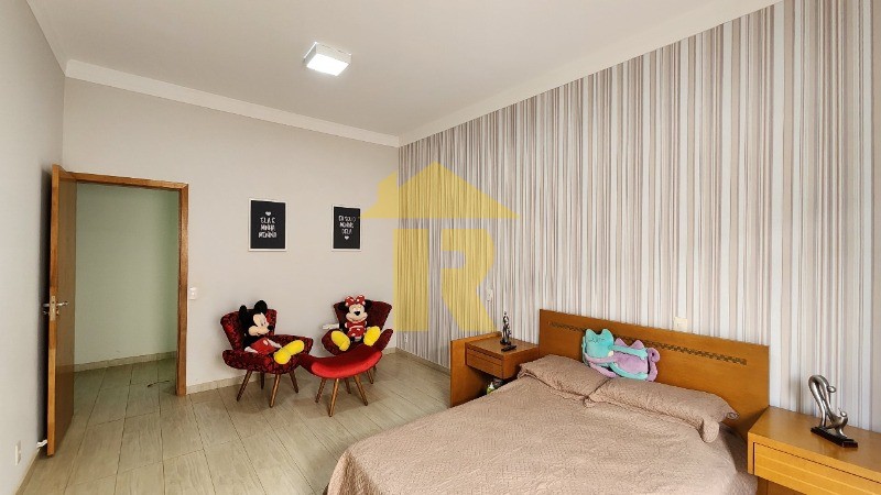 Casa de Condomínio com 3 quartos à venda, 336m² — foto 9 de 27