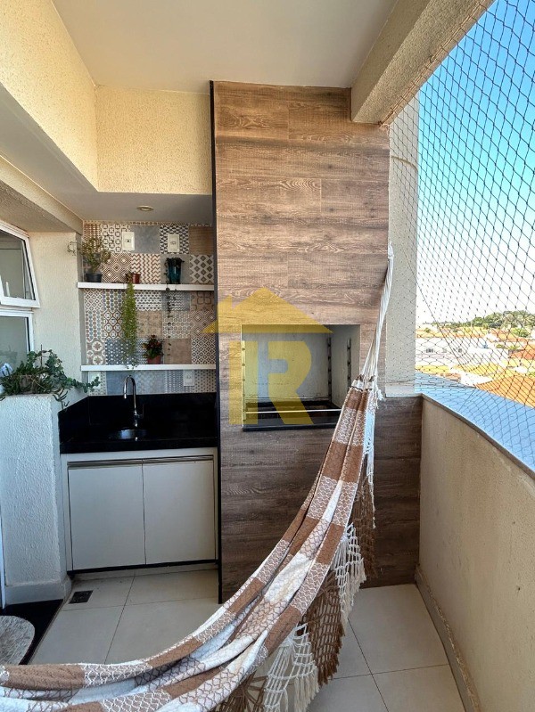 Apartamento com 3 quartos à venda, 100m² — foto 1 de 26