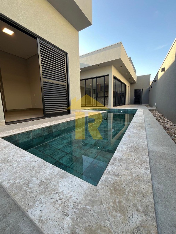Casa de Condomínio com 3 quartos à venda, 240m² — foto 24 de 28