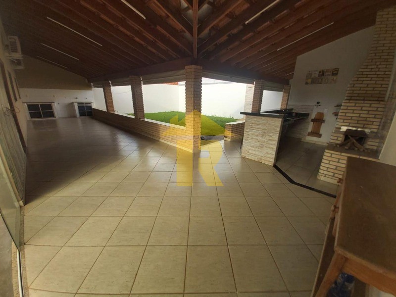 Casa com 3 quartos à venda e aluguel, 210m² — foto 41 de 46
