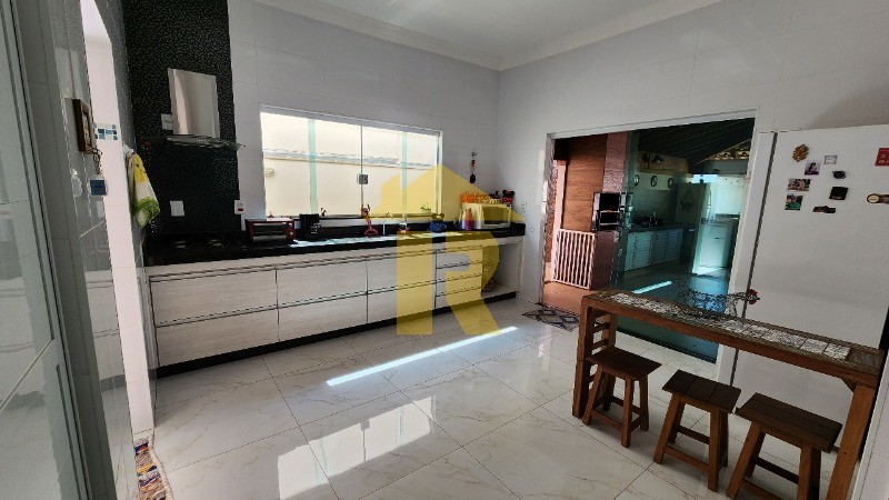 Casa de Condomínio com 3 quartos à venda, 336m² — foto 20 de 27